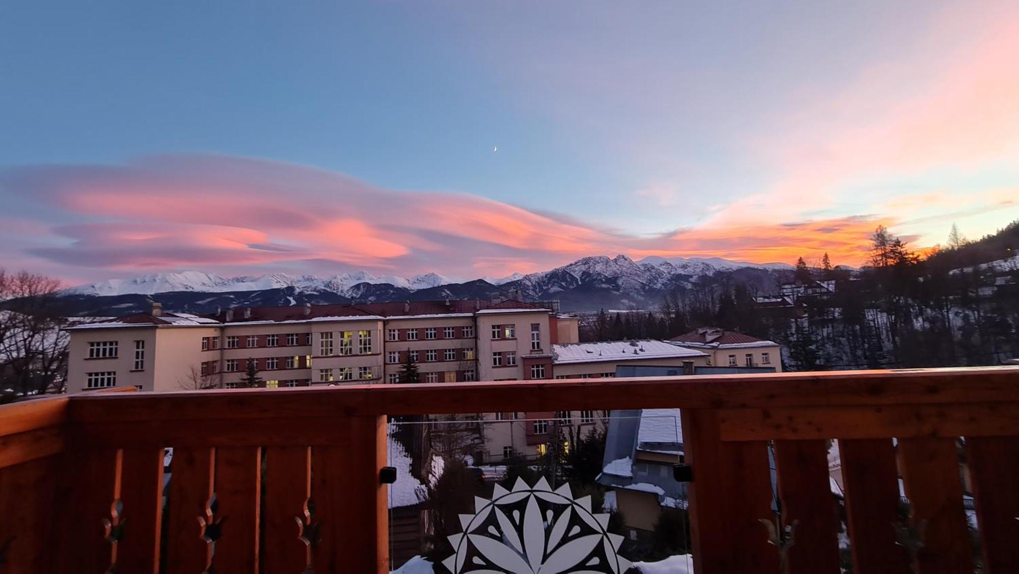 Villa Fortuna - Regionalne Apartamenty & Spa - Sauna, Grill, Jacuzzi Z Widokiem Na Tatry Zakopane Luaran gambar
