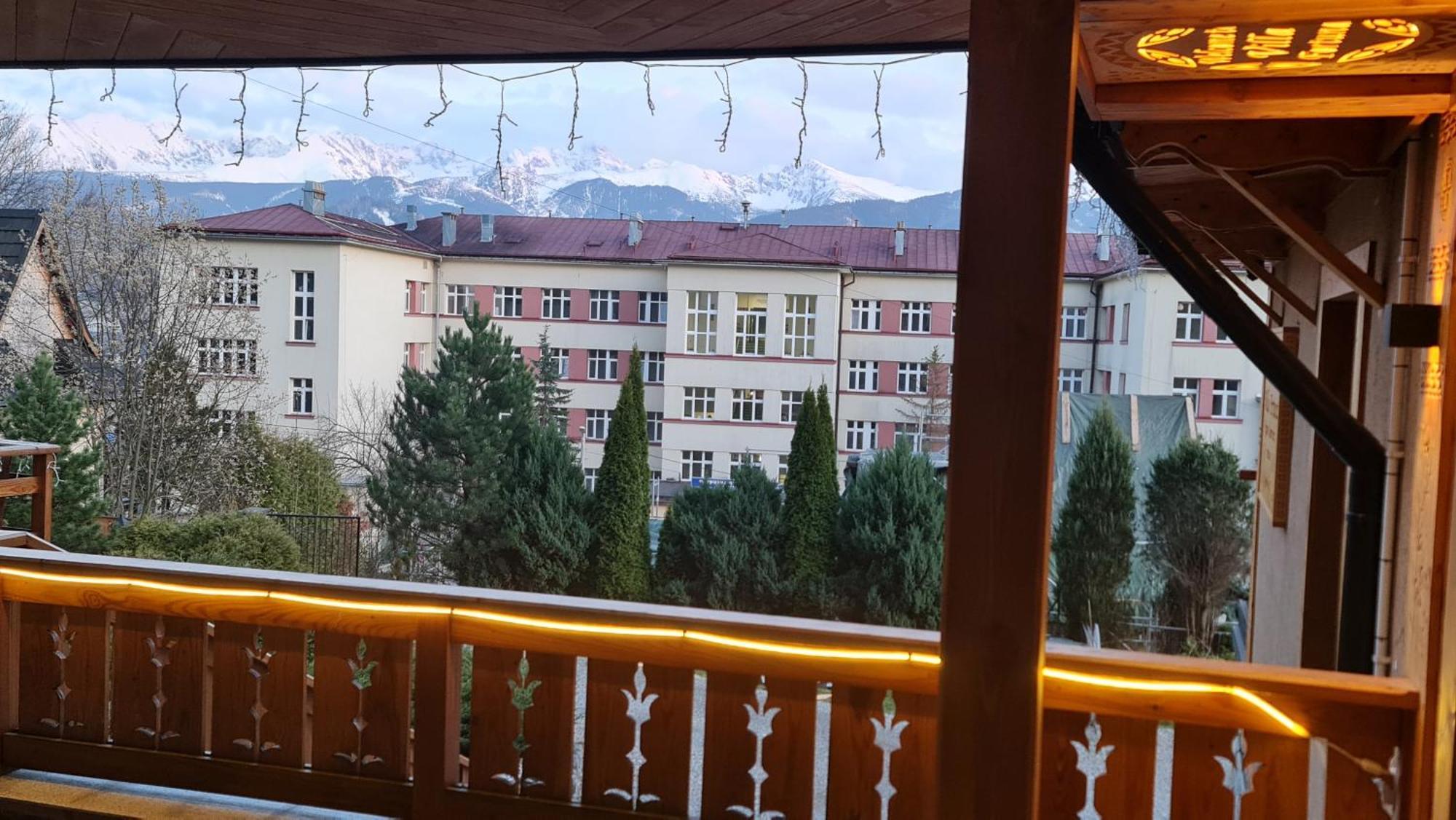 Villa Fortuna - Regionalne Apartamenty & Spa - Sauna, Grill, Jacuzzi Z Widokiem Na Tatry Zakopane Luaran gambar